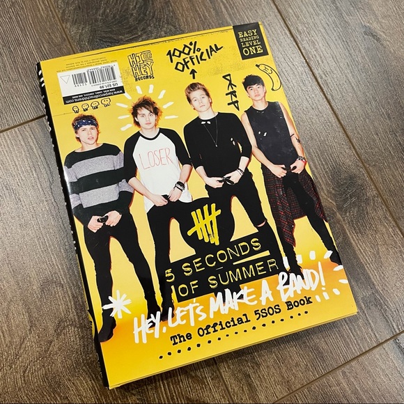 5 Seconds of Summer Hey, Lets Make A Band - Official 5sos Book - Picture 4 of 4